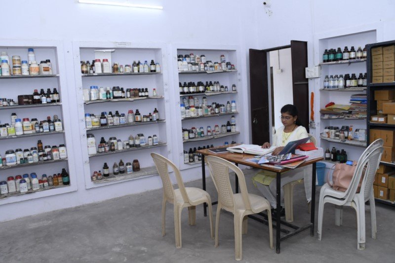 Store 2